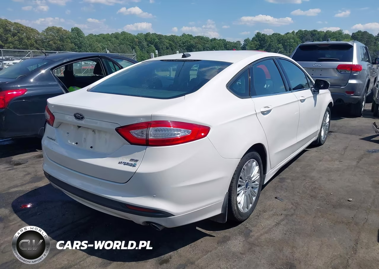 2013 Ford Fusion Hybrid Se VIN:3FA6P0LU2DR233314 - 4
