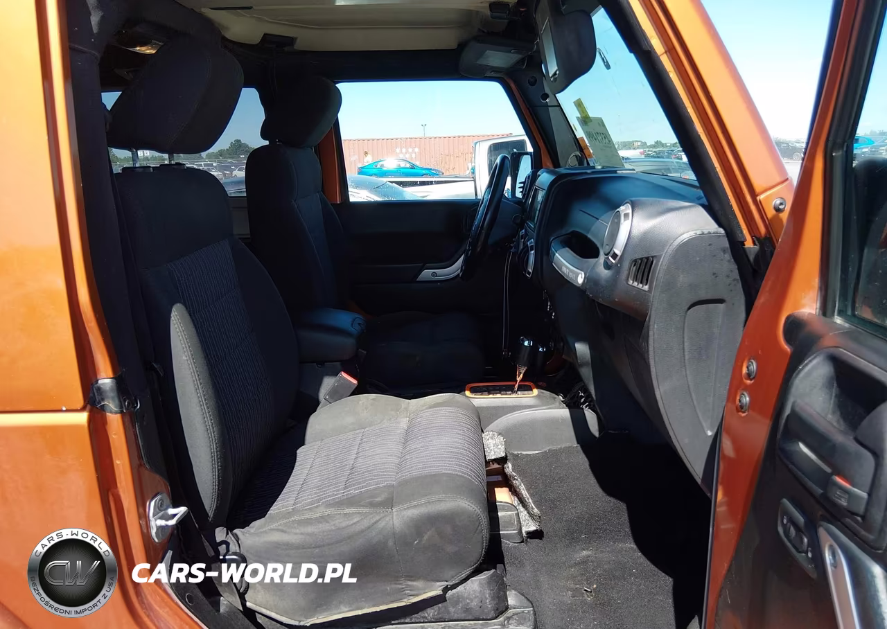2011 Jeep Wrangler Sahara VIN:1J4AA5D18BL562080 - 5