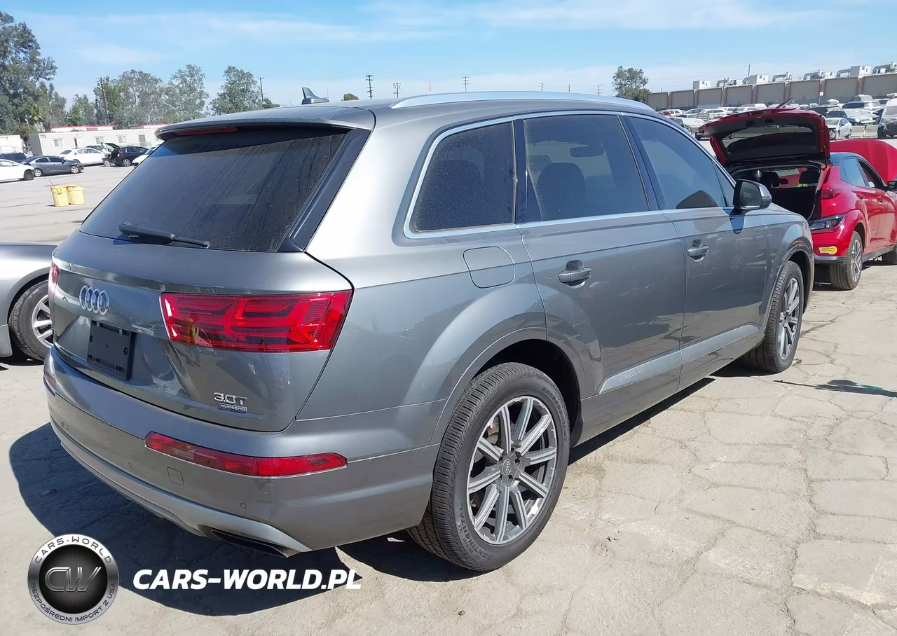 2017 Audi Q7 3.0T Premium VIN:WA1LAAF71HD024262 - 4