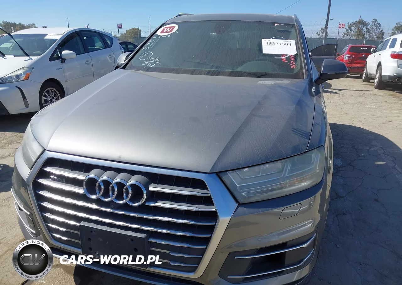 2017 Audi Q7 3.0T Premium VIN:WA1LAAF71HD024262 - 6