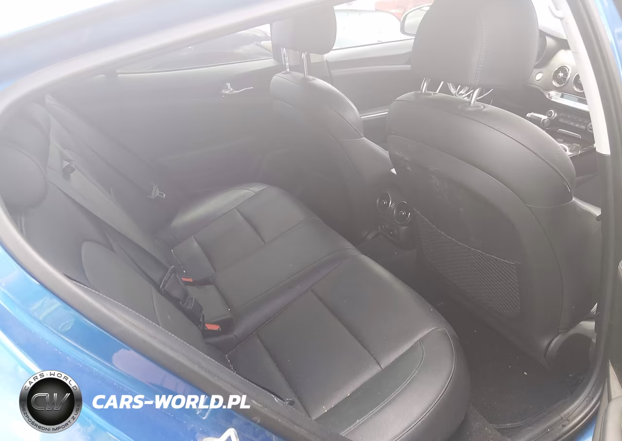 2018 Kia Stinger VIN:KNAE15LA2J6041214 - 8