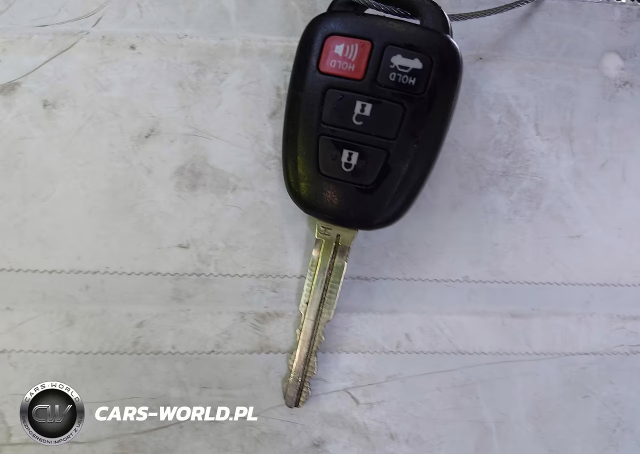 2018 Toyota Corolla Le VIN:2T1BURHE1JC117868 - 11