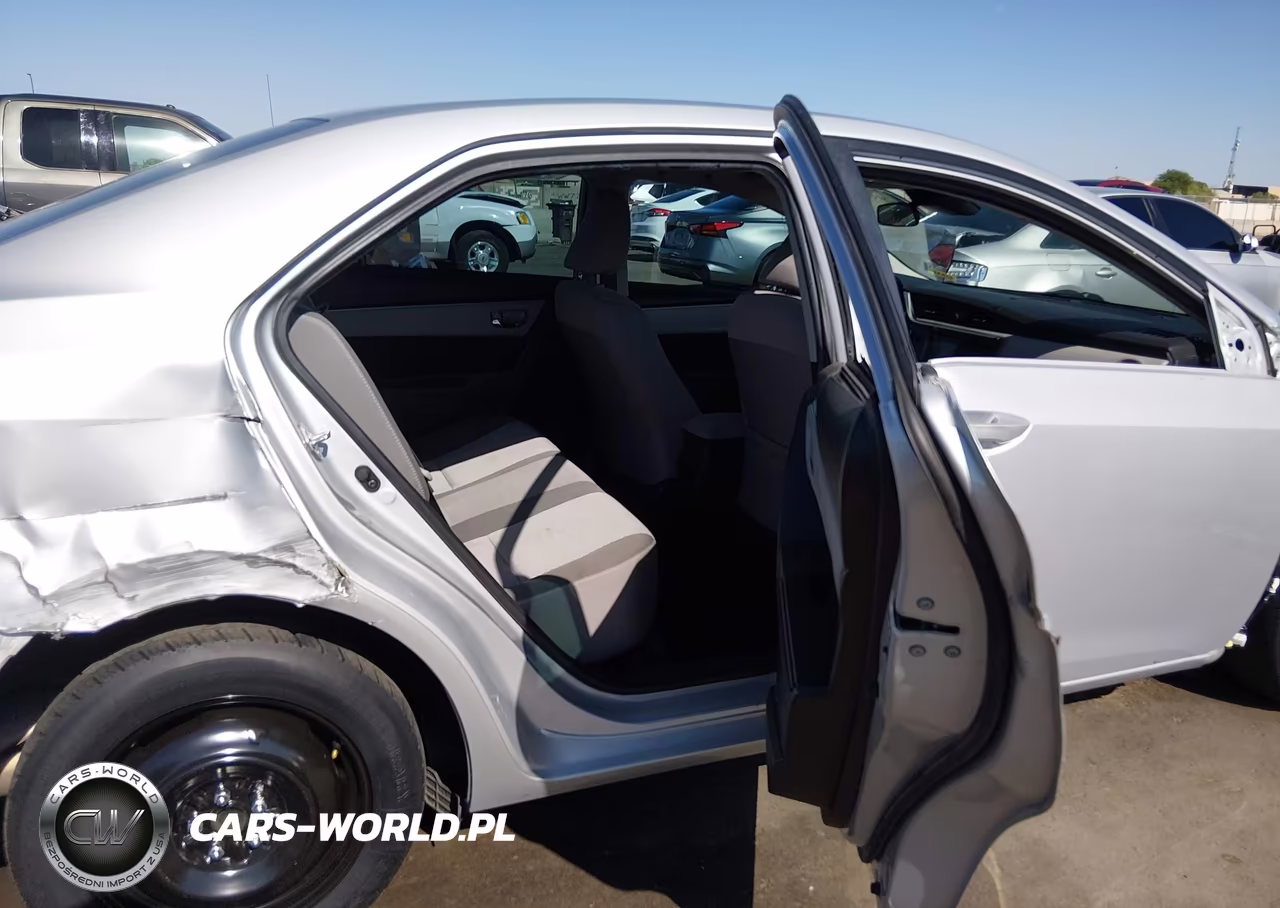 2018 Toyota Corolla Le VIN:2T1BURHE1JC117868 - 8