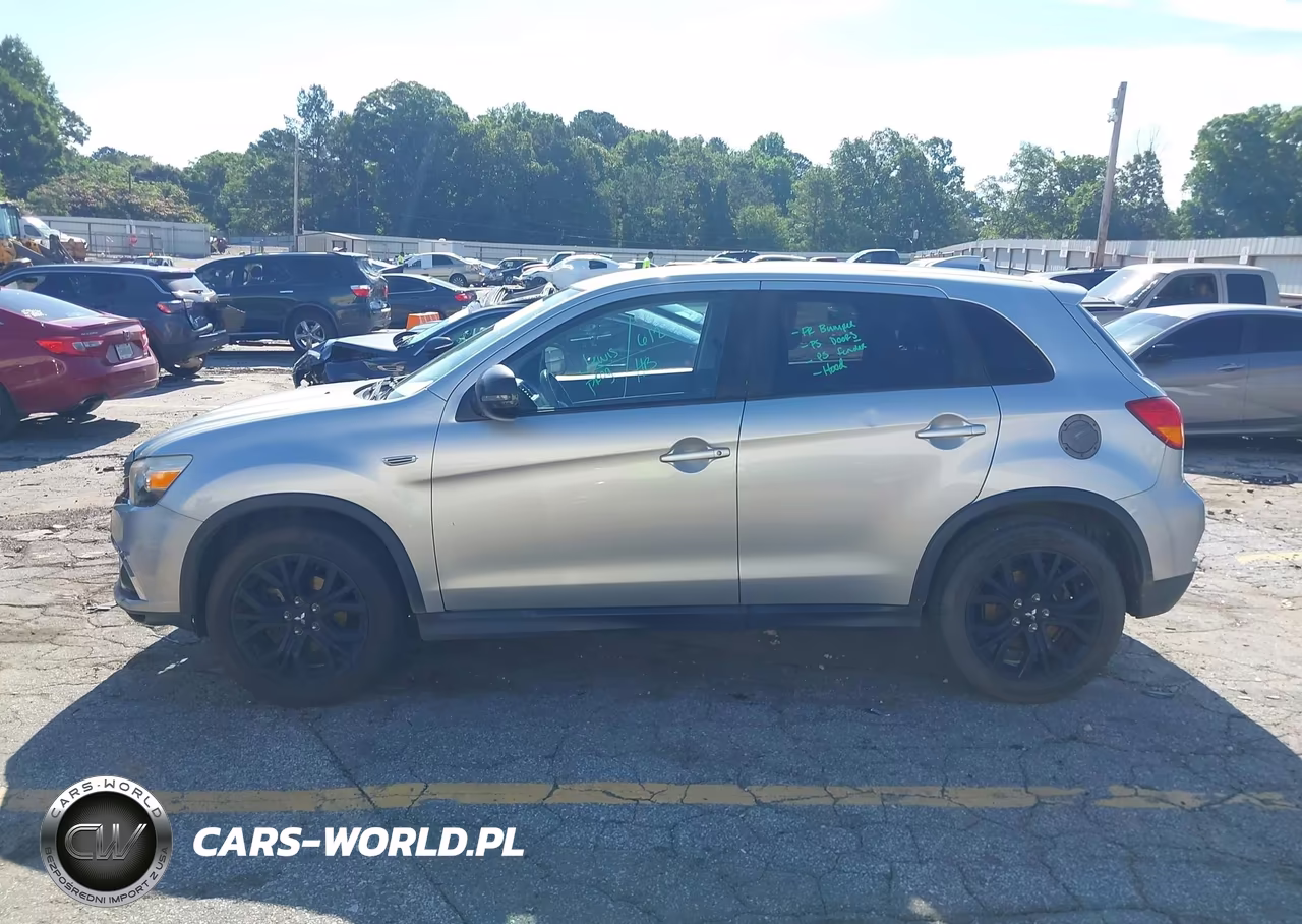 2019 Mitsubishi Outlander Sport 2.0 Le VIN:JA4AP3AU8KU029965 - 14