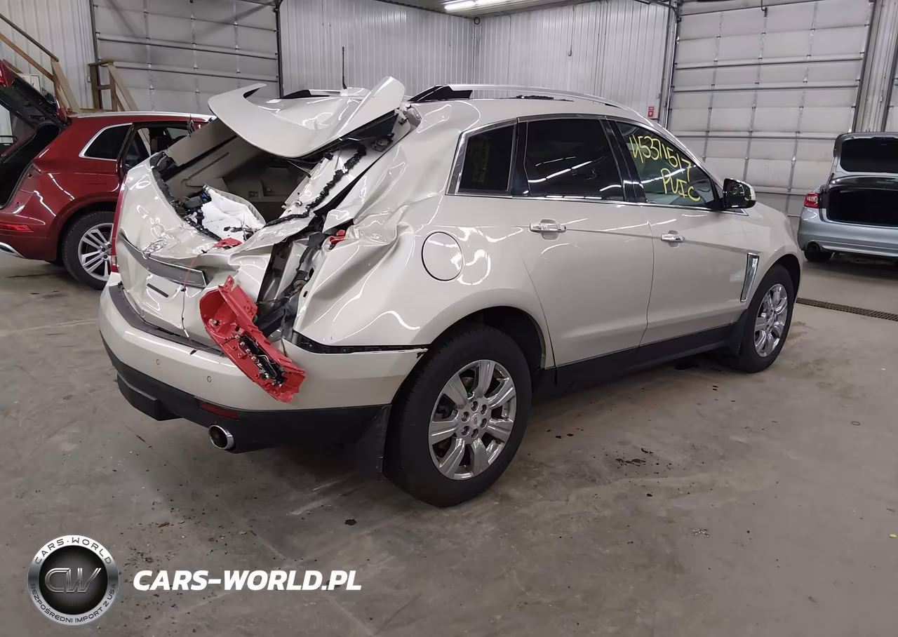 2015 Cadillac Srx Luxury Collection VIN:3GYFNEE32FS617696 - 4