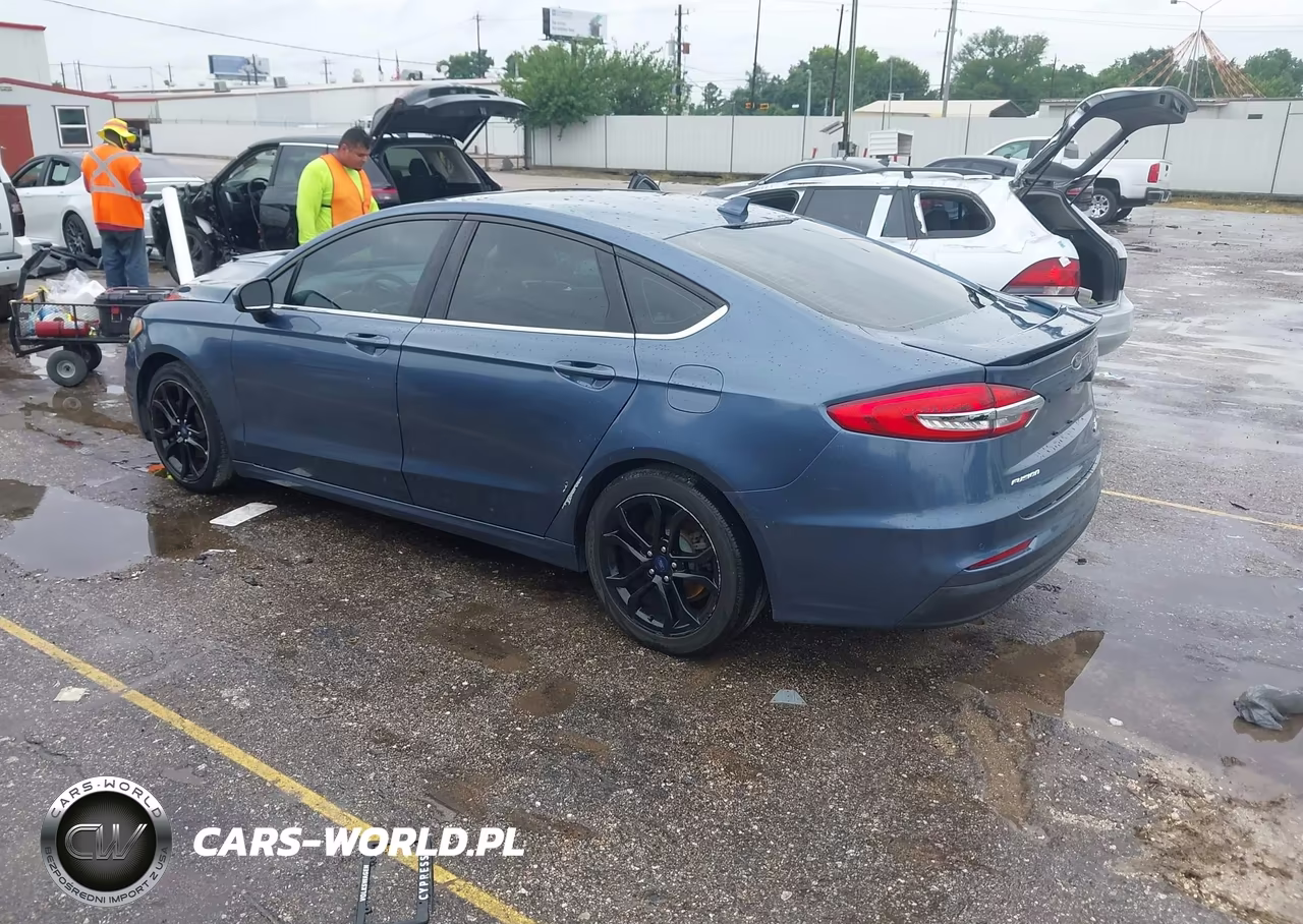 2019 Ford Fusion Se VIN:3FA6P0HD1KR198139 - 3