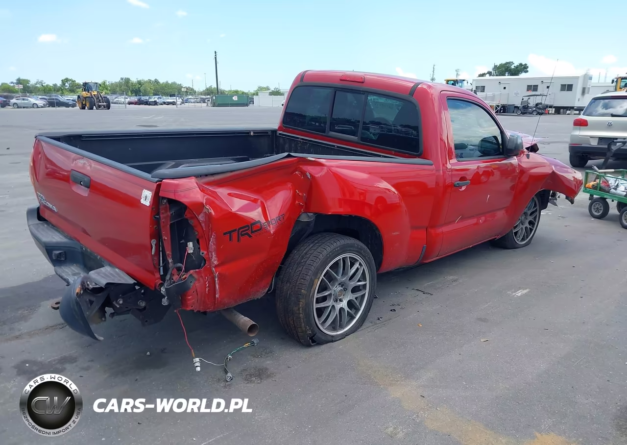 2013 Toyota Tacoma VIN:5TFNX4CN4DX024783 - 4