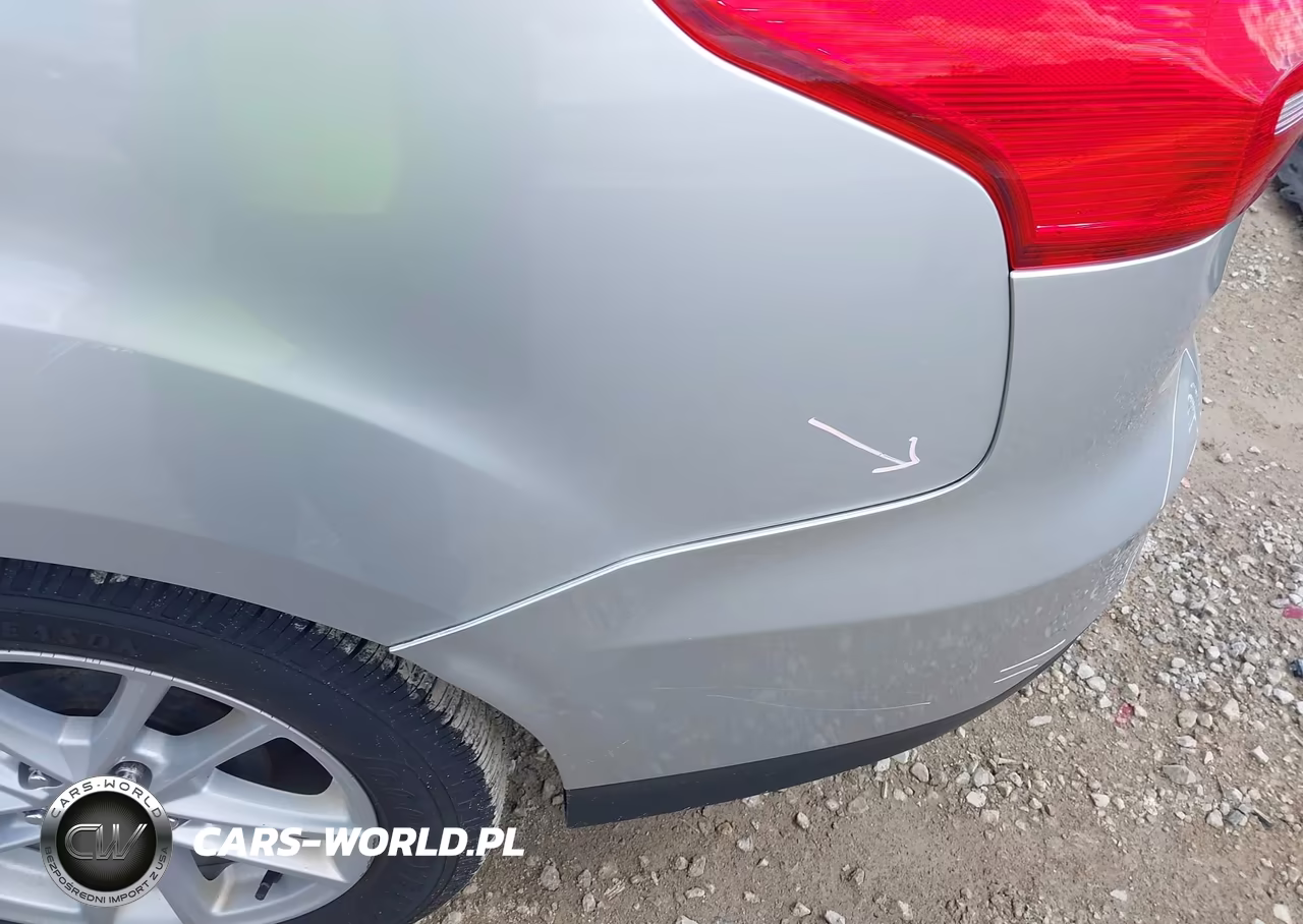 2018 Ford Focus Se VIN:1FADP3F25JL288451 - 14