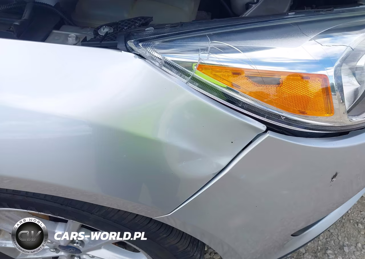 2018 Ford Focus Se VIN:1FADP3F25JL288451 - 17