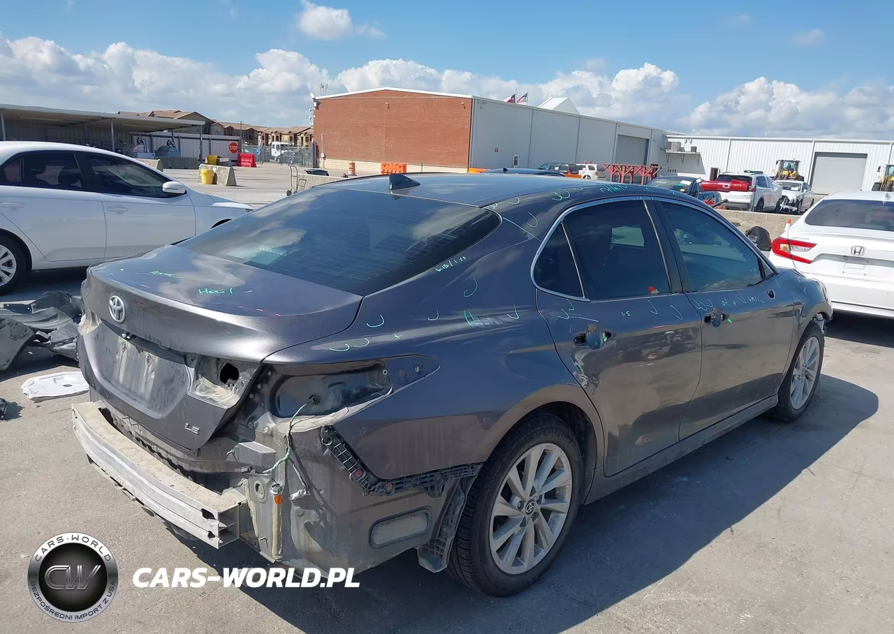 2023 Toyota Camry Le VIN:4T1C11AKXPU828040 - 4
