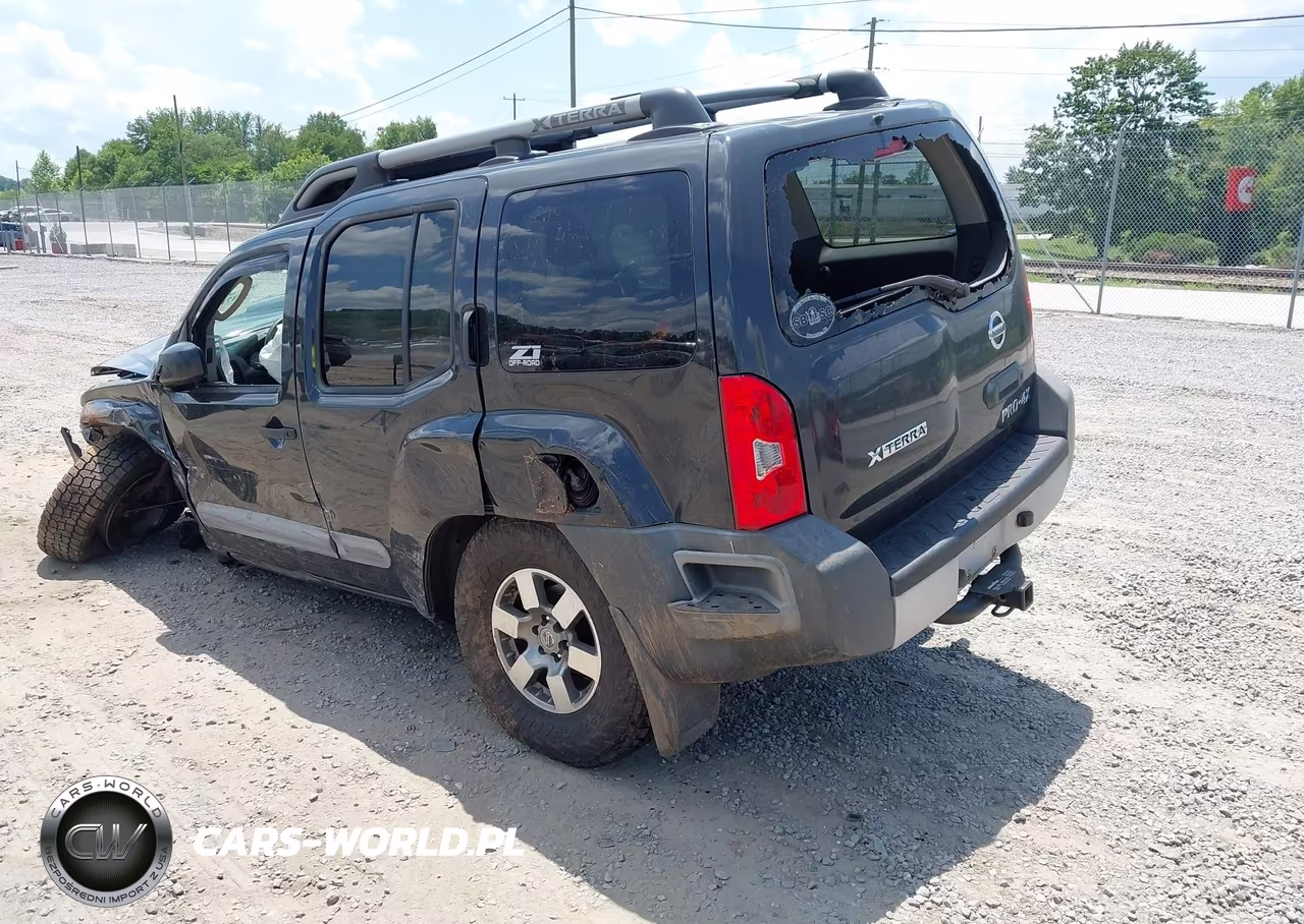 2011 Nissan Xterra Pro-4X VIN:5N1AN0NW5BC523658 - 3
