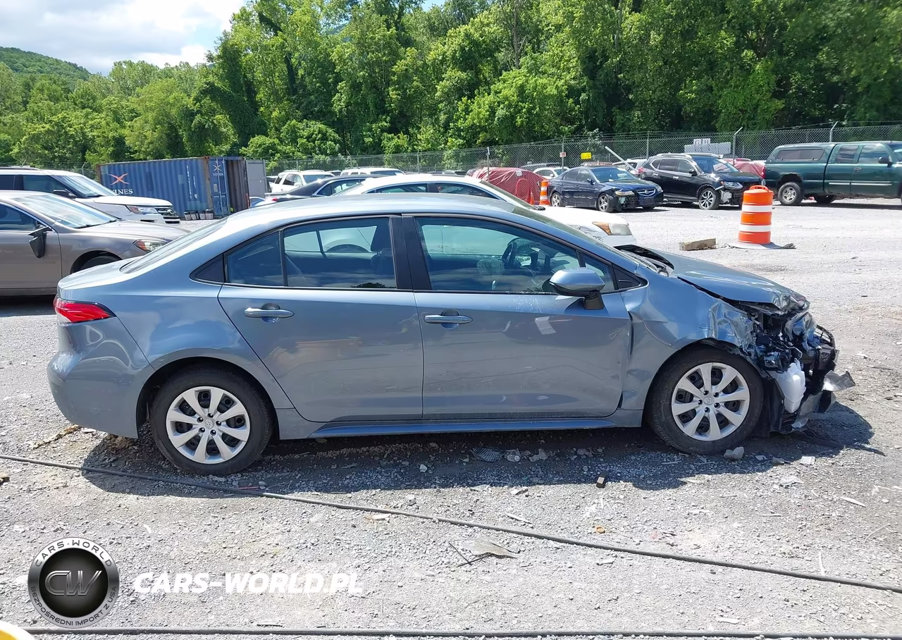 2026 Toyota Corolla Le VIN:5YFB4MDE5TP445466 - 13