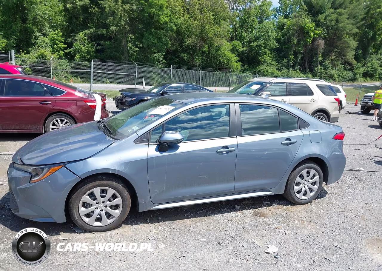 2026 Toyota Corolla Le VIN:5YFB4MDE5TP445466 - 14