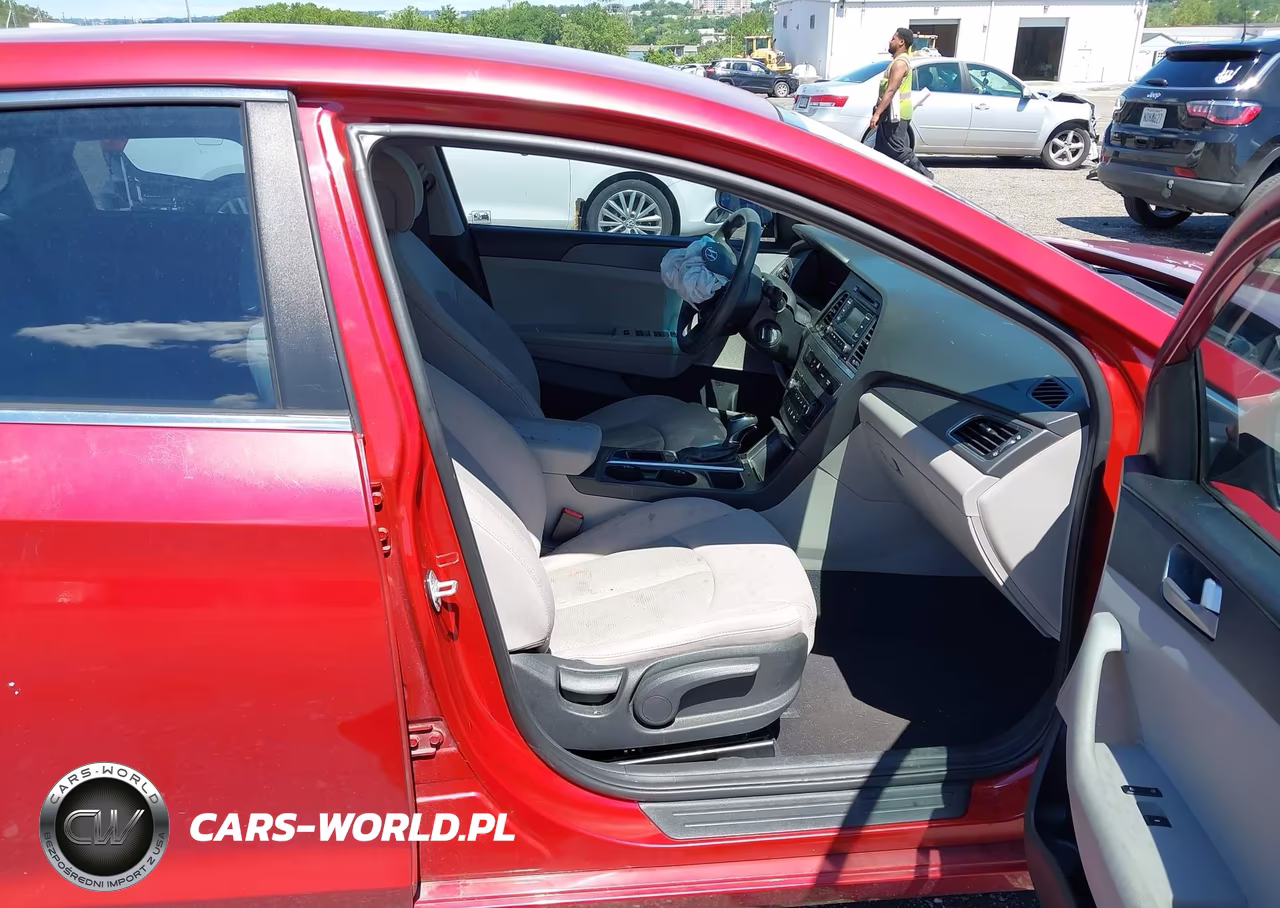 2017 Hyundai Sonata VIN:5NPE24AF4HH561858 - 5