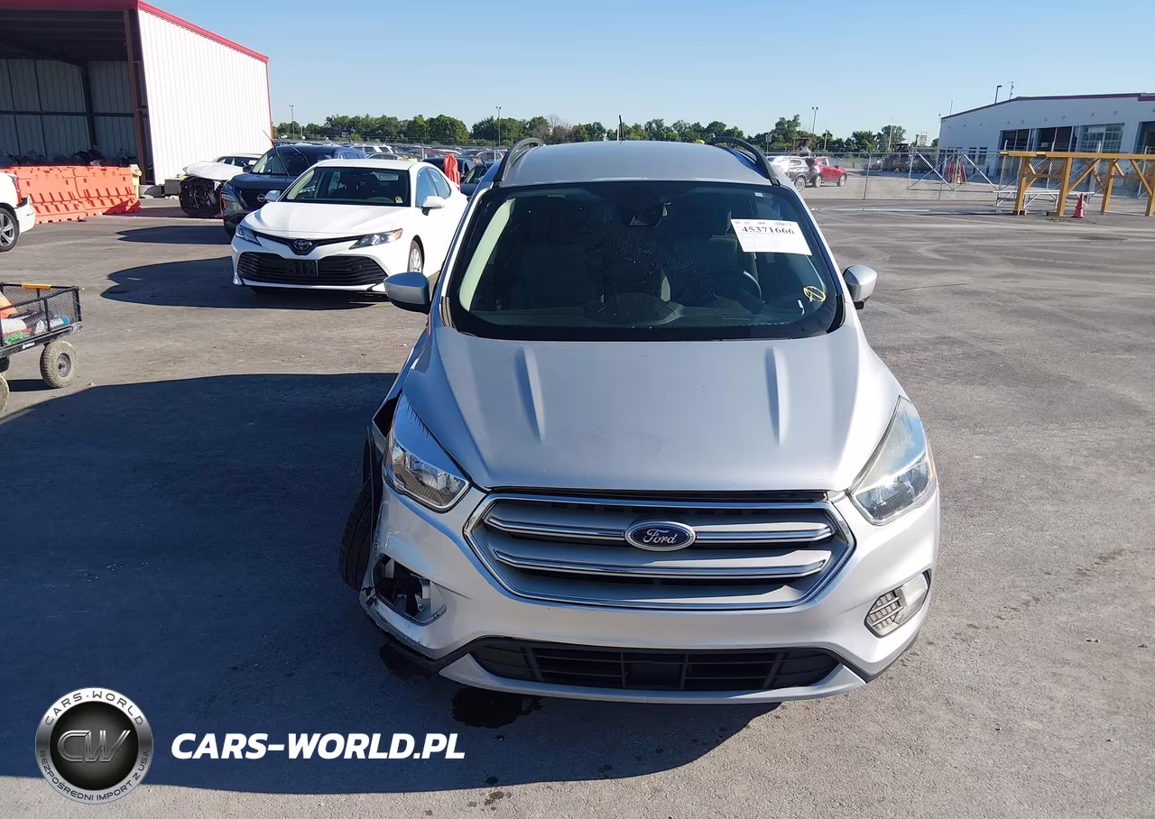 2018 Ford Escape Se VIN:1FMCU9GDXJUC38135 - 11