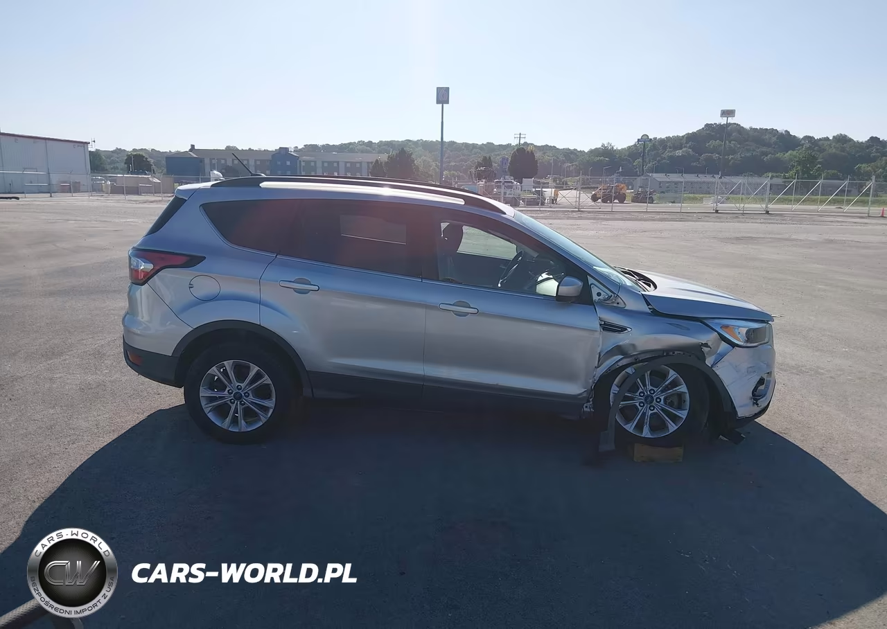 2018 Ford Escape Se VIN:1FMCU9GDXJUC38135 - 12
