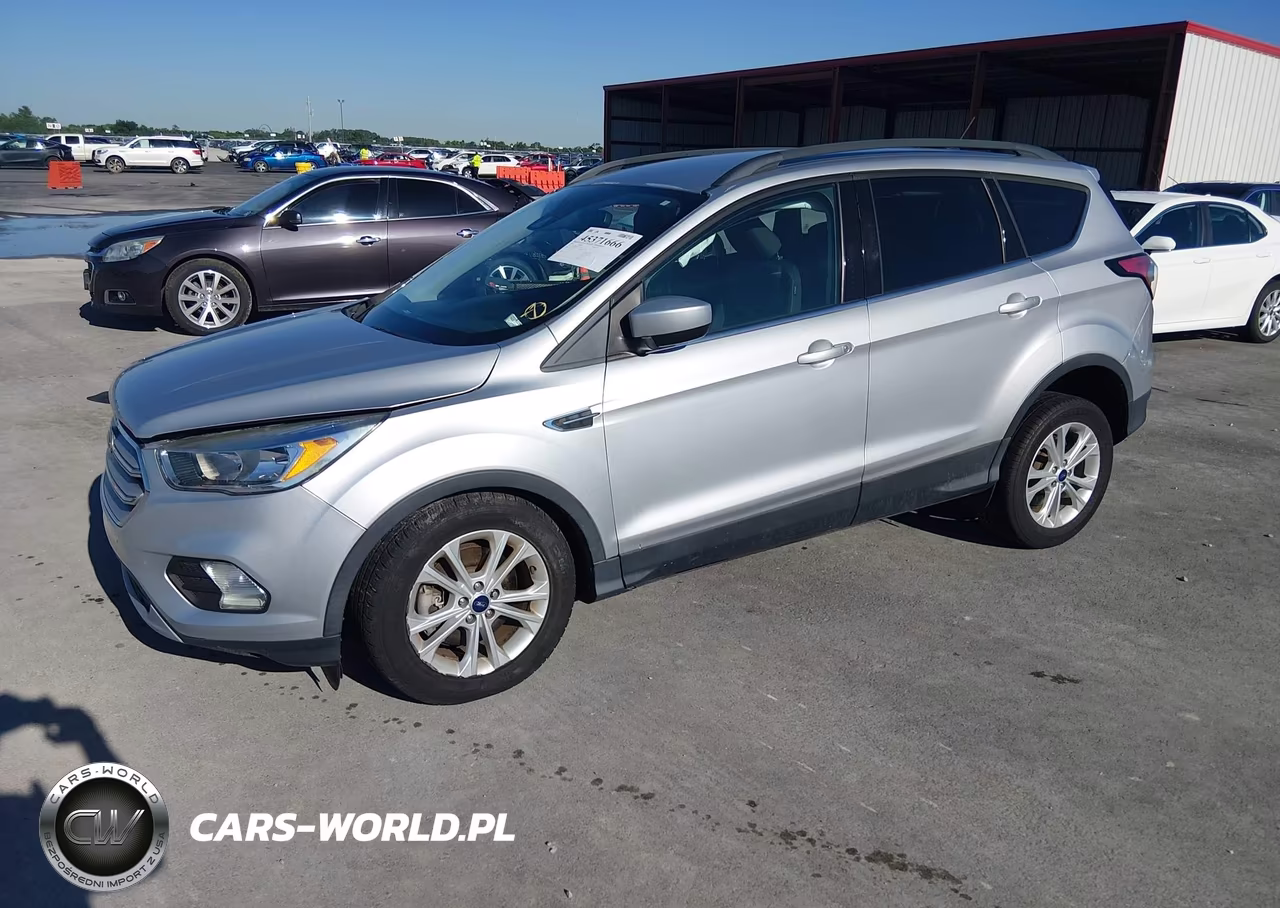 2018 Ford Escape Se VIN:1FMCU9GDXJUC38135 - 2