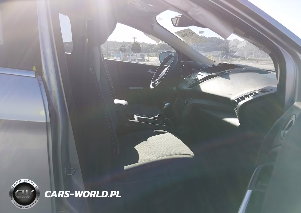 2018 Ford Escape Se VIN:1FMCU9GDXJUC38135 - 5
