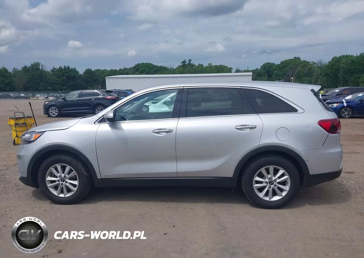 2019 Kia Sorento 3.3L Lx VIN:5XYPGDA54KG447682 - 14