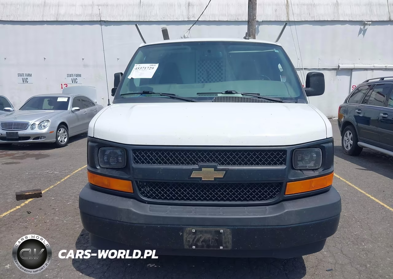 2017 Chevrolet Express 2500 Work Van VIN:1GCWGAF19H1350759 - 12