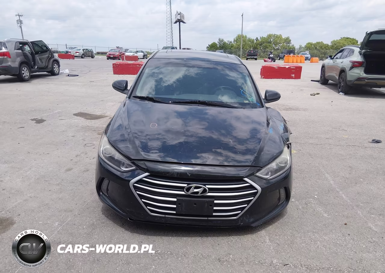 2018 Hyundai Elantra Value Edition VIN:5NPD84LF9JH217035 - 12