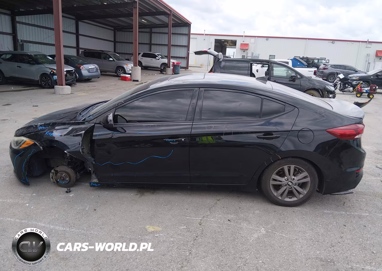 2018 Hyundai Elantra Value Edition VIN:5NPD84LF9JH217035 - 14