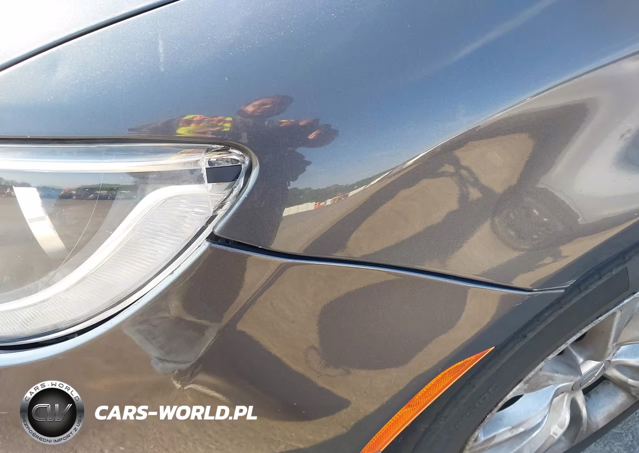 2015 Chrysler 200 C VIN:1C3CCCCGXFN509933 - 13