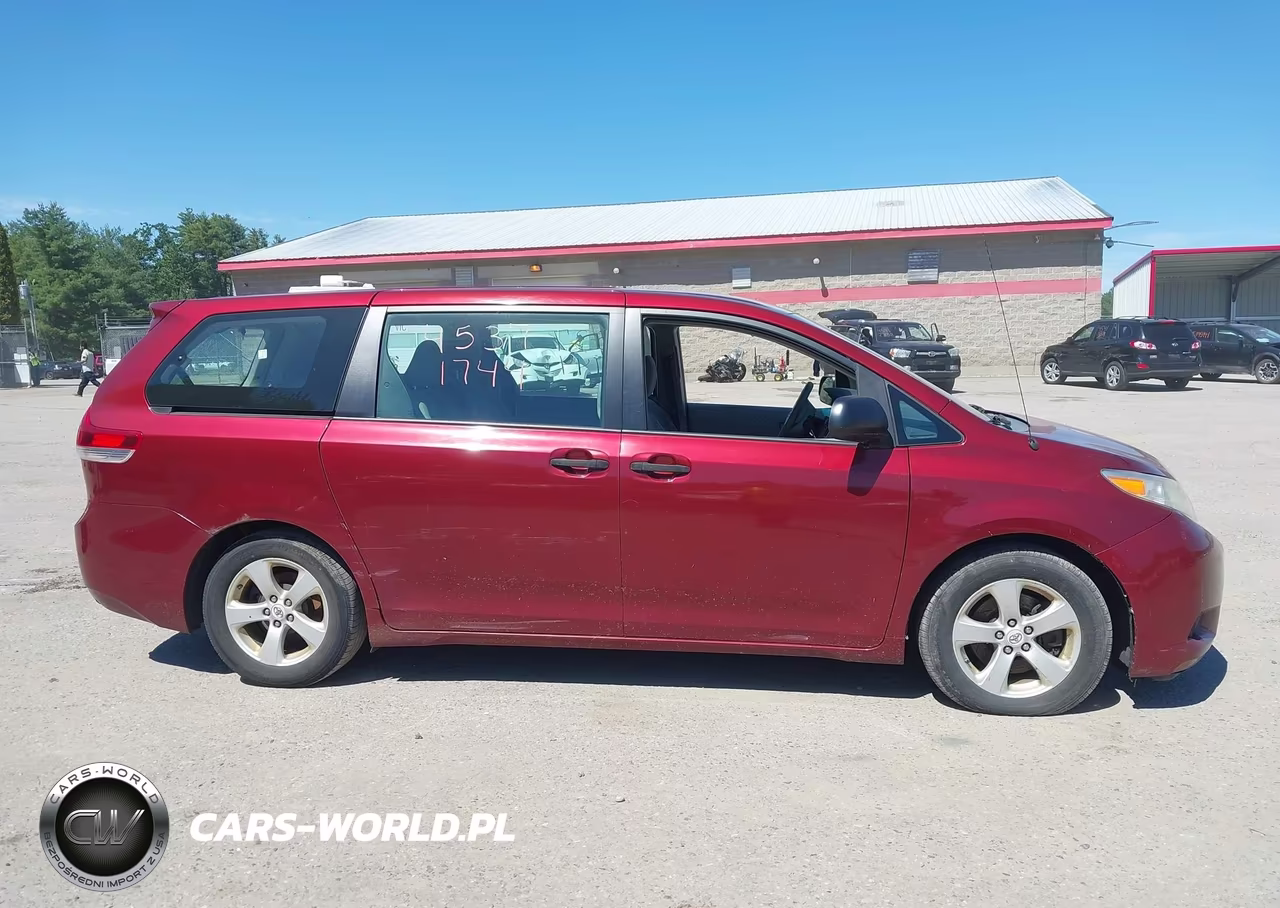 2011 Toyota Sienna Base V6 VIN:5TDZK3DC8BS052628 - 14