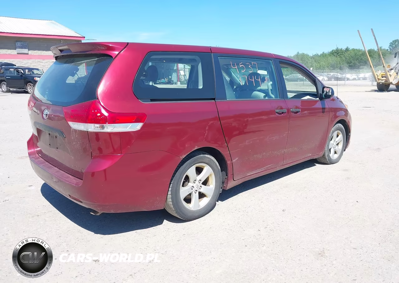 2011 Toyota Sienna Base V6 VIN:5TDZK3DC8BS052628 - 4