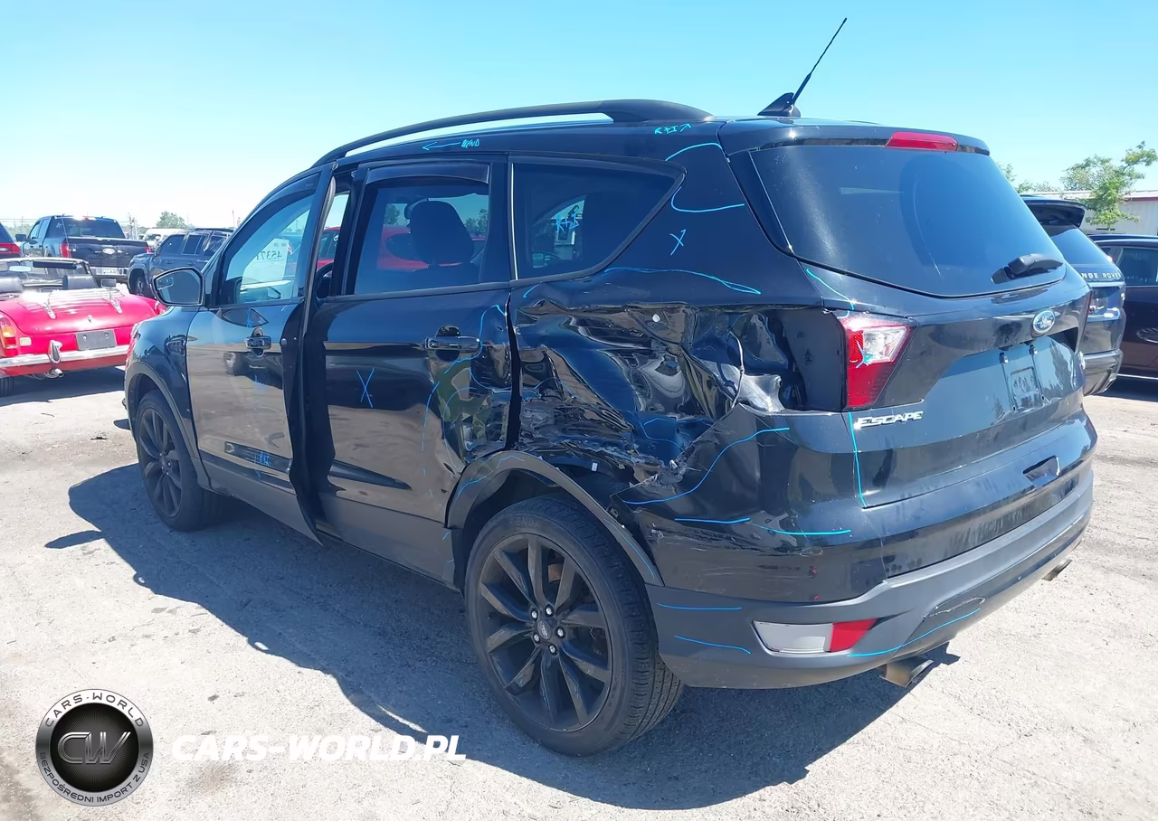 2019 Ford Escape Se VIN:1FMCU9GD6KUB64018 - 3