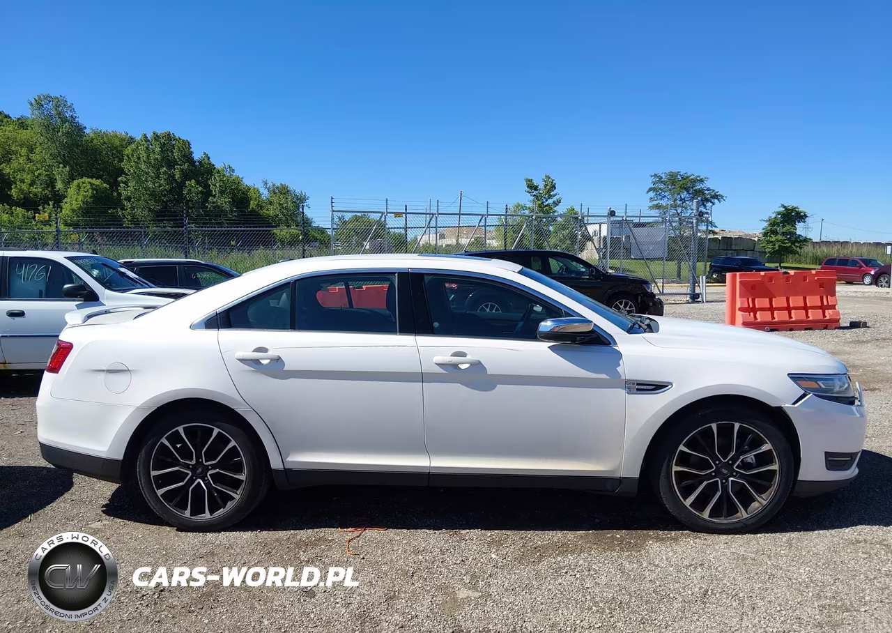 2019 Ford Taurus Limited VIN:1FAHP2J83KG115920 - 13