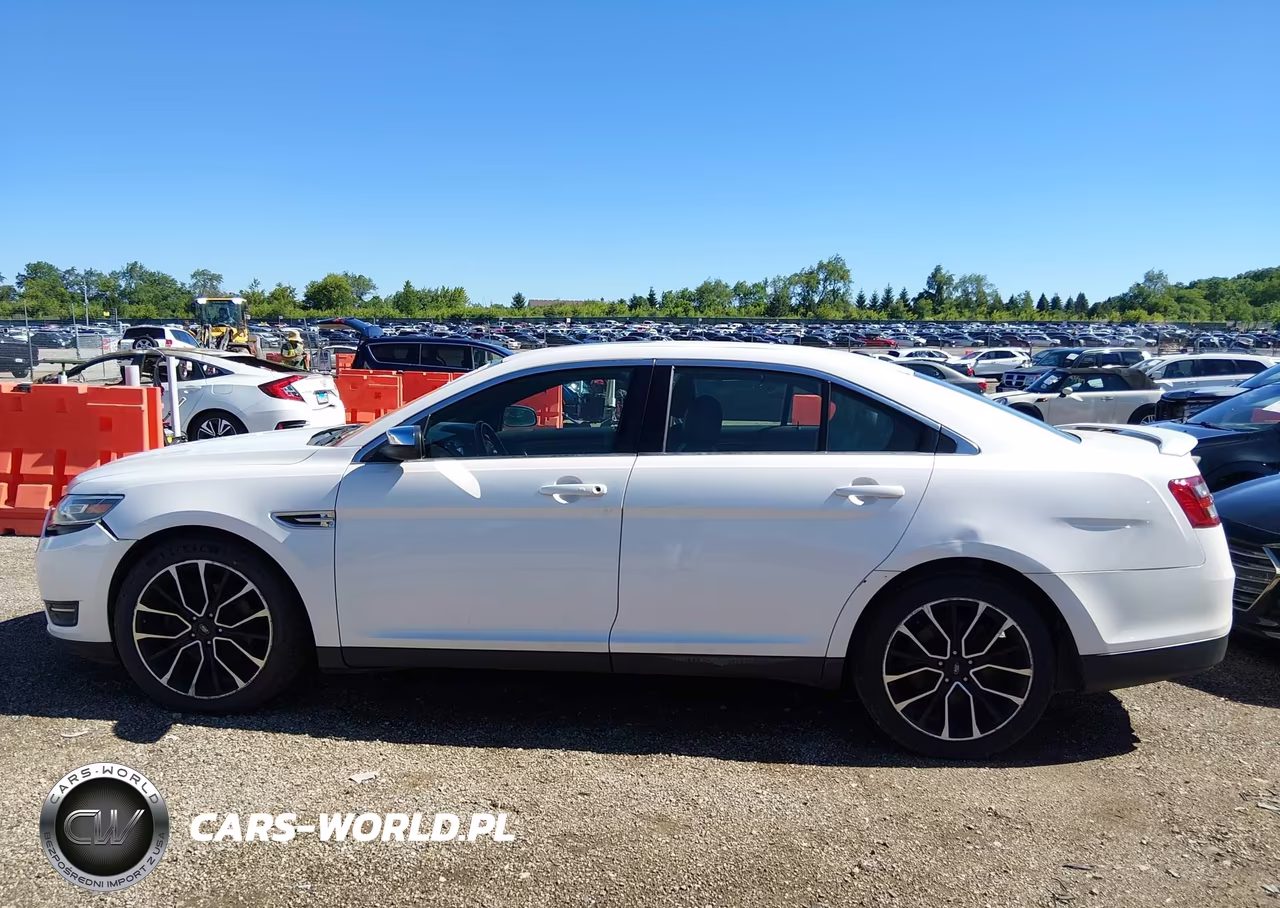2019 Ford Taurus Limited VIN:1FAHP2J83KG115920 - 14
