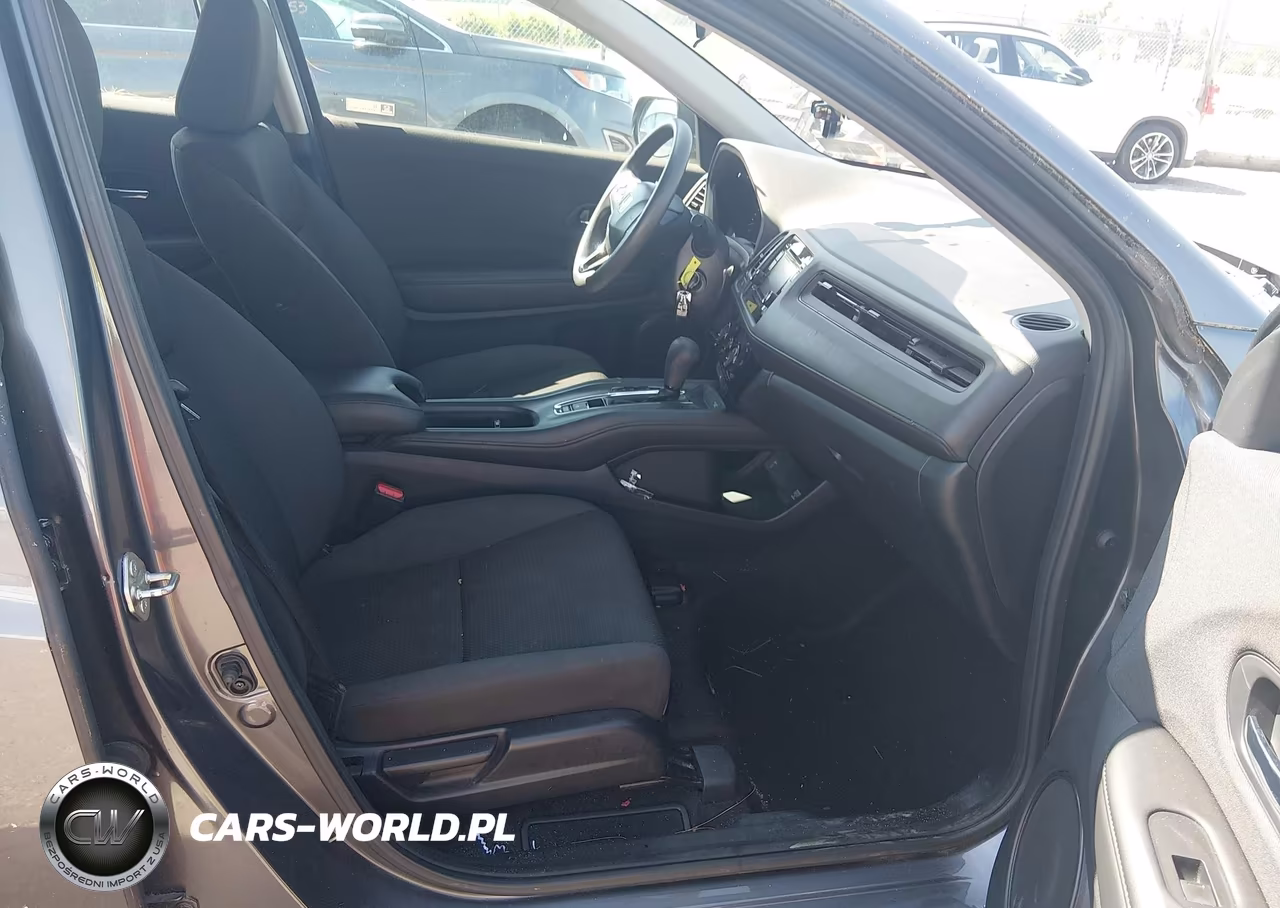 2019 Honda Hr-V Lx VIN:3CZRU6H31KG712247 - 5