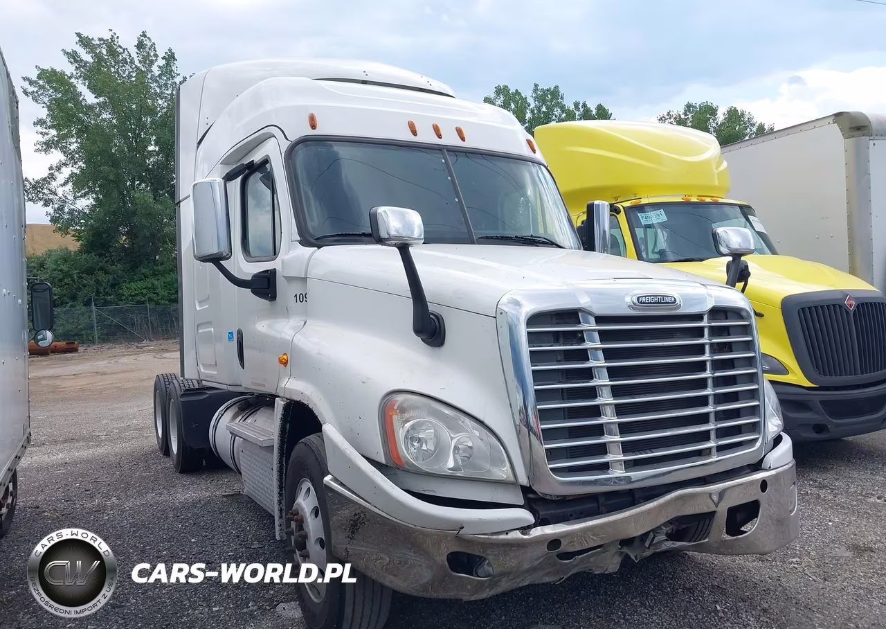 2018 Freightliner Cascadia 125 VIN:1FUJGLDV7JLKC7052 - 15