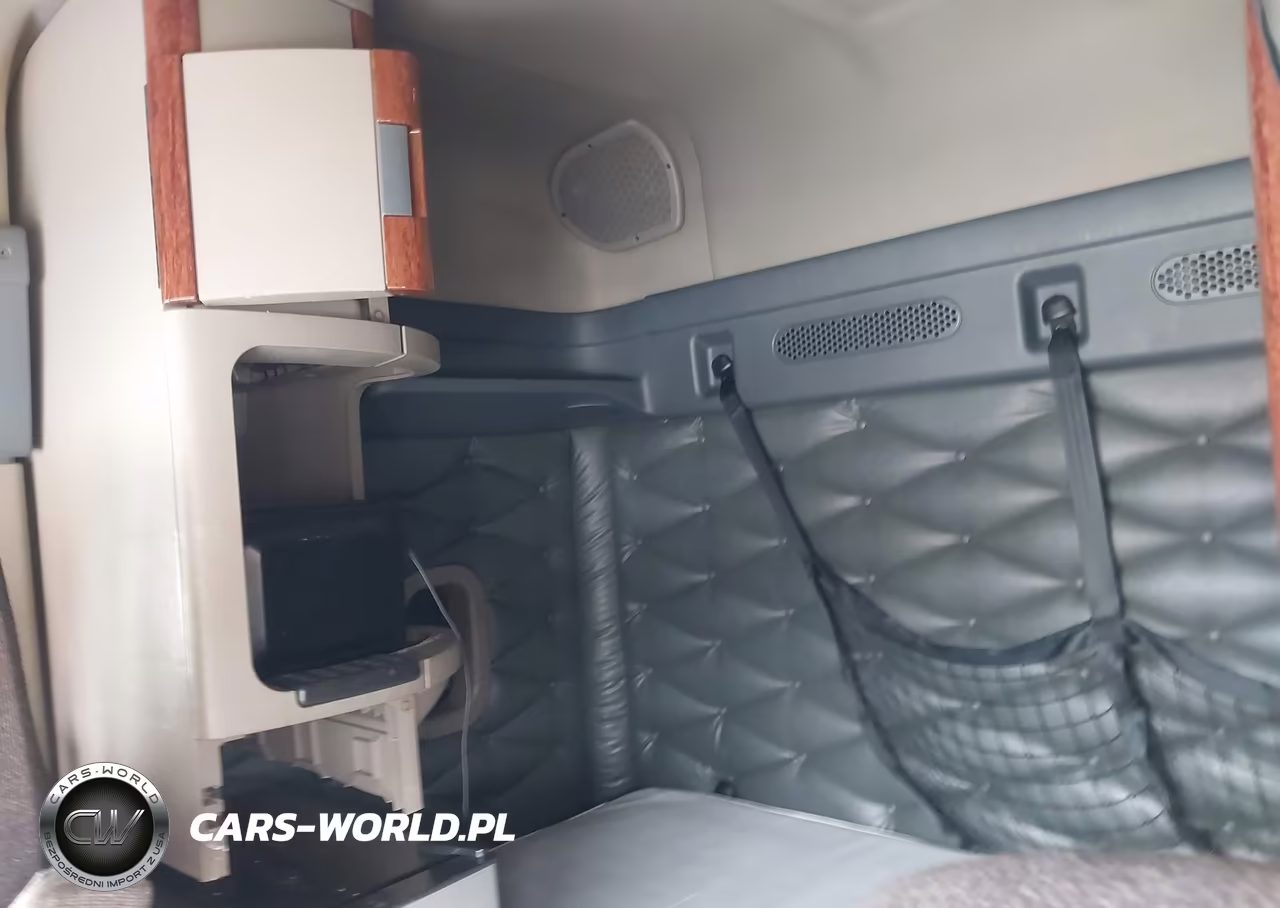 2018 Freightliner Cascadia 125 VIN:1FUJGLDV7JLKC7052 - 6