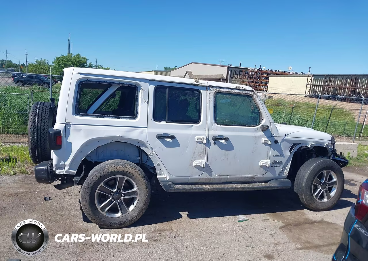2021 Jeep Wrangler Unlimited Sahara 4X4 VIN:1C4HJXEG3MW660373 - 13