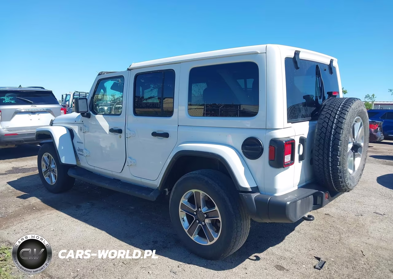 2021 Jeep Wrangler Unlimited Sahara 4X4 VIN:1C4HJXEG3MW660373 - 3