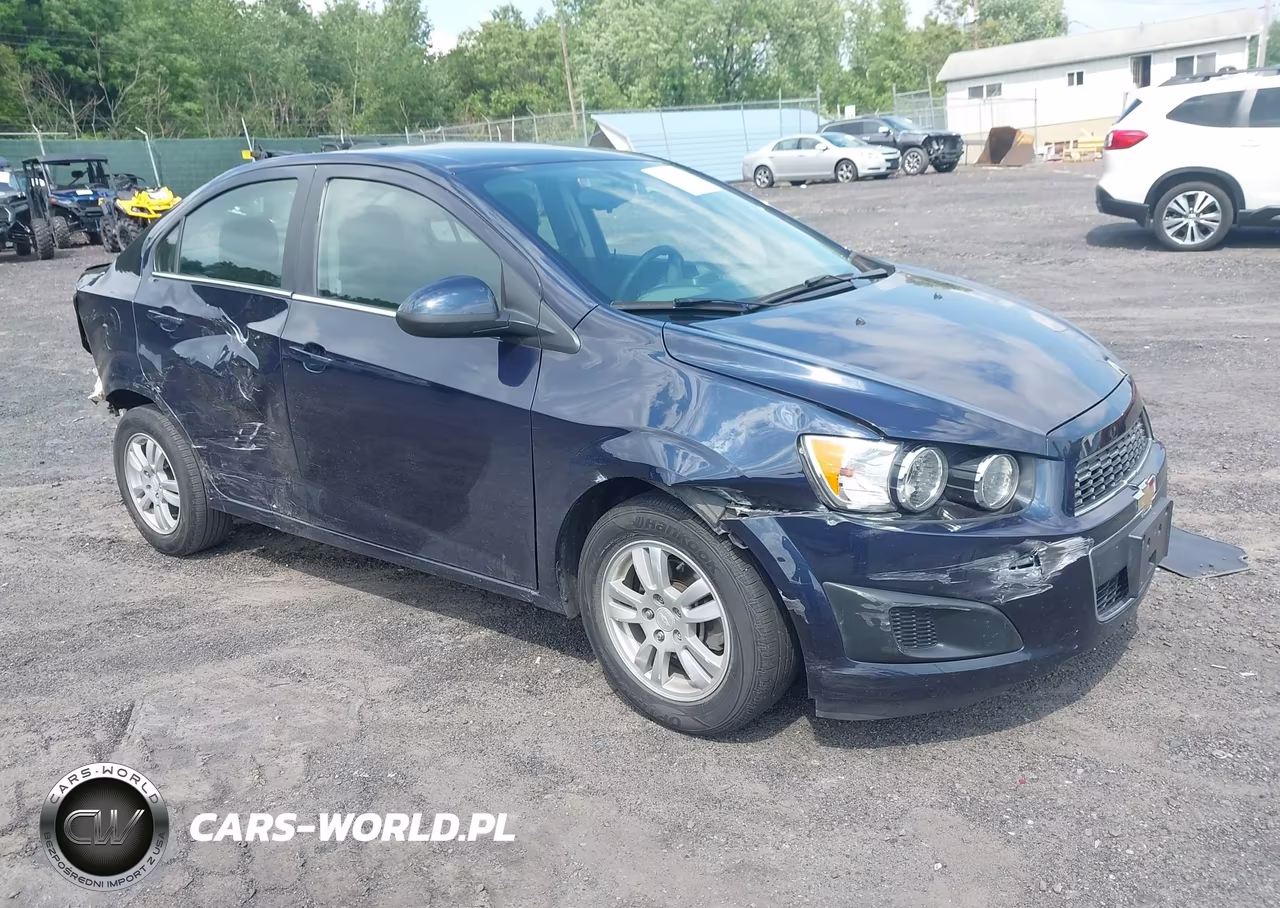 2016 Chevrolet Sonic Lt Auto – zdjęcie 1 z 14