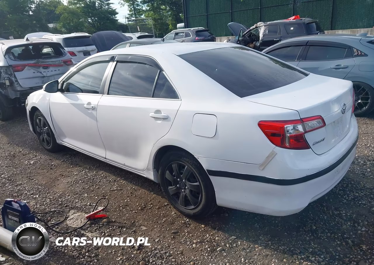 2014 Toyota Camry Le VIN:4T1BF1FK4EU447691 - 3