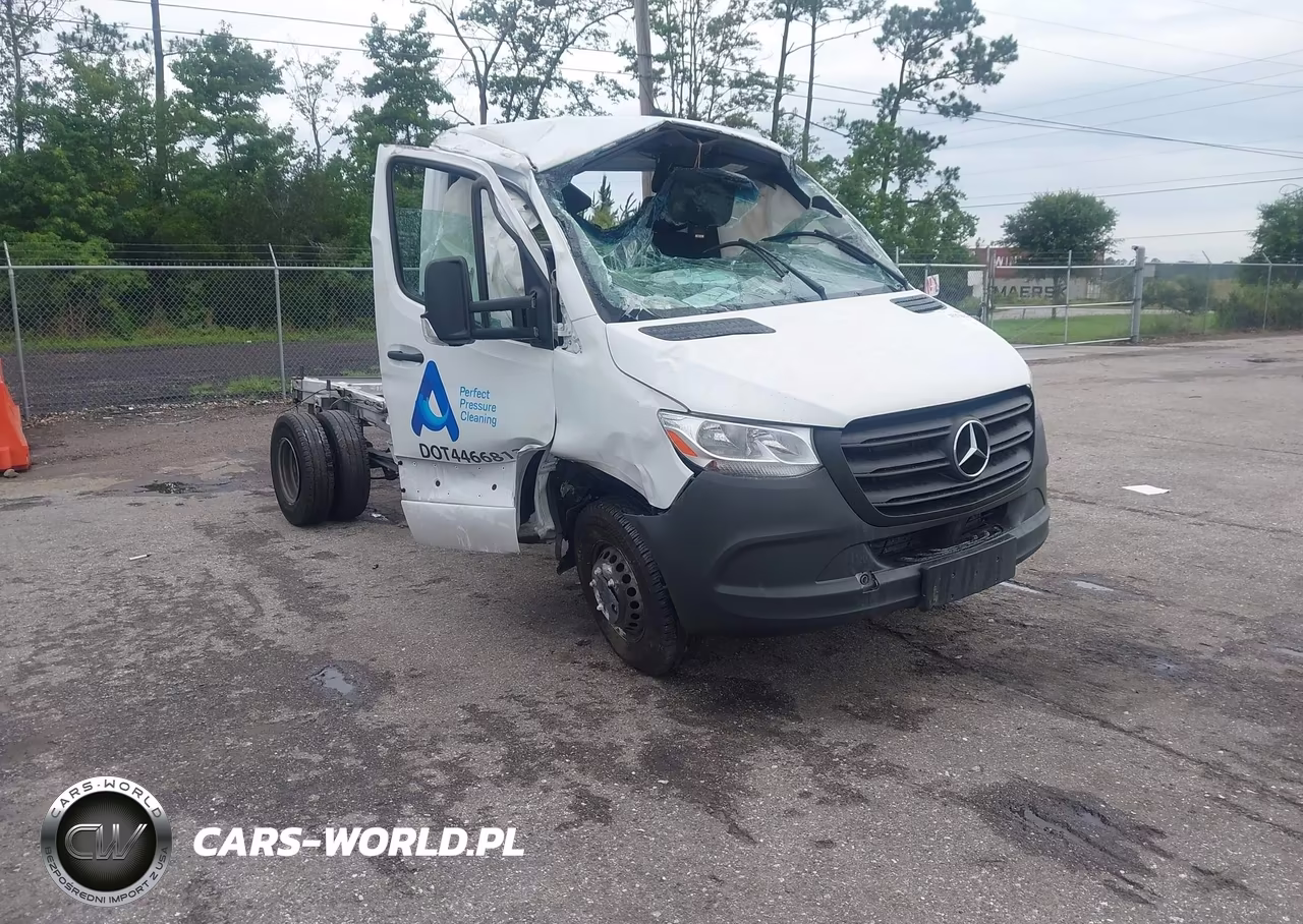 2023 Mercedes-Benz Sprinter 3500Xd Standard Roof 4-Cyl Diesel – zdjęcie 1 z 14