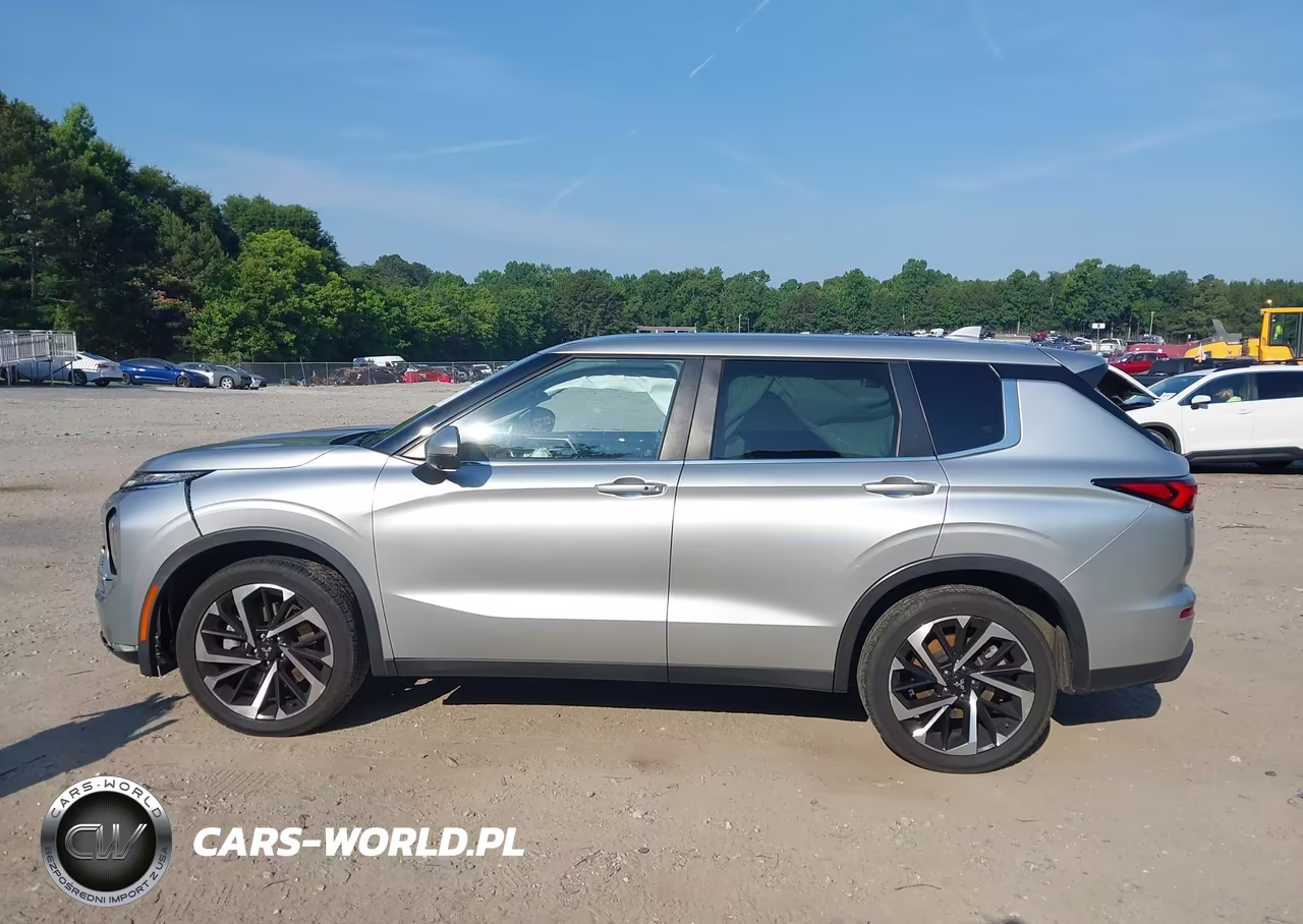 2022 Mitsubishi Outlander Se 2.5 S-Awc VIN:JA4J4UA81NZ044154 - 14