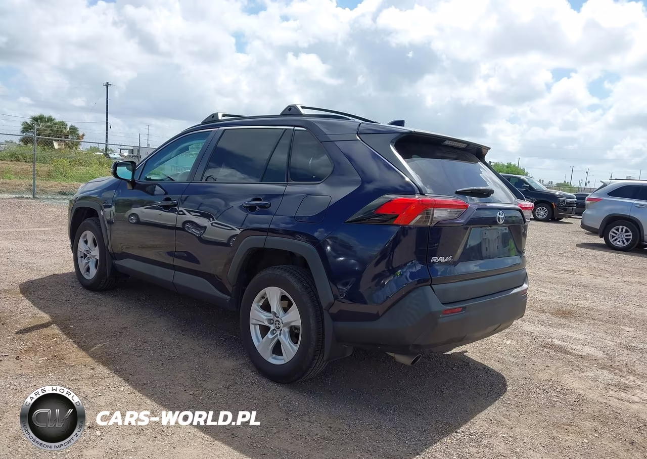 2021 Toyota Rav4 Xle VIN:2T3P1RFV7MW234012 - 3