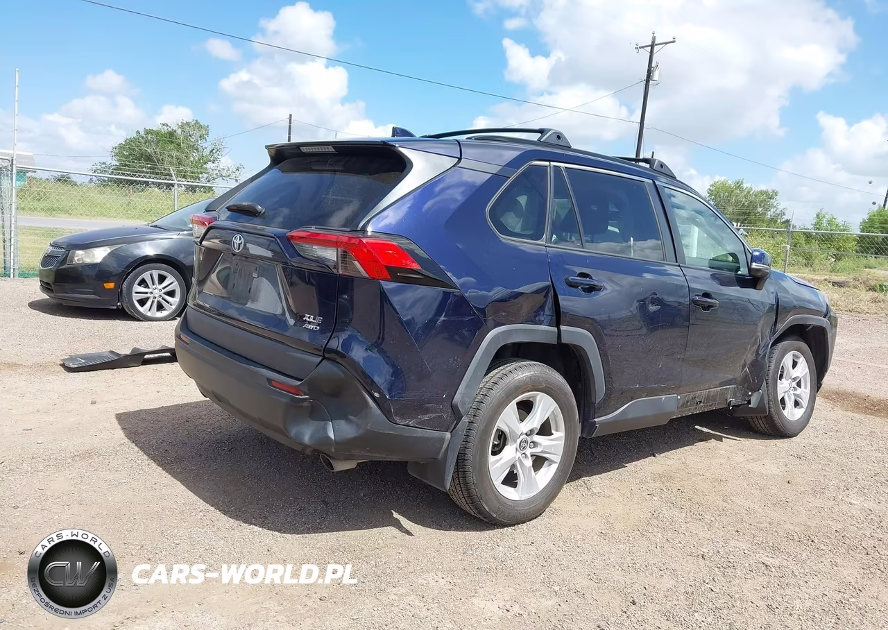 2021 Toyota Rav4 Xle VIN:2T3P1RFV7MW234012 - 4