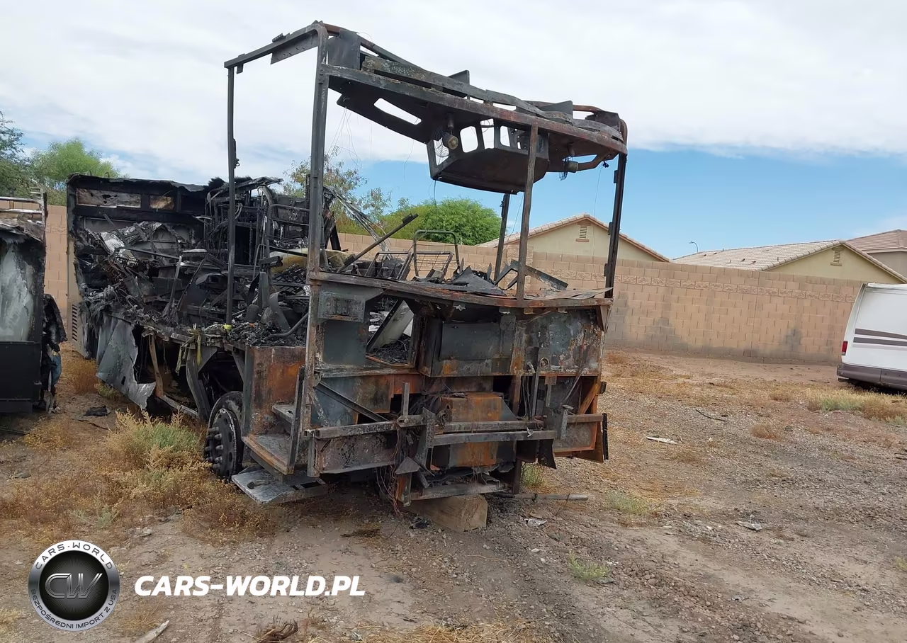 2004 Freightliner Chassis X Line Motor Home