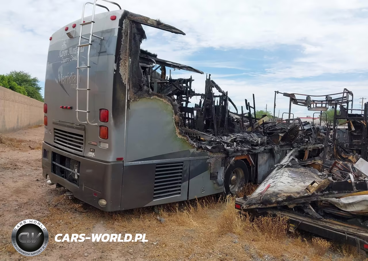 2004 Freightliner Chassis X Line Motor Home VIN:4UZAAHDC94CM79443 - 4