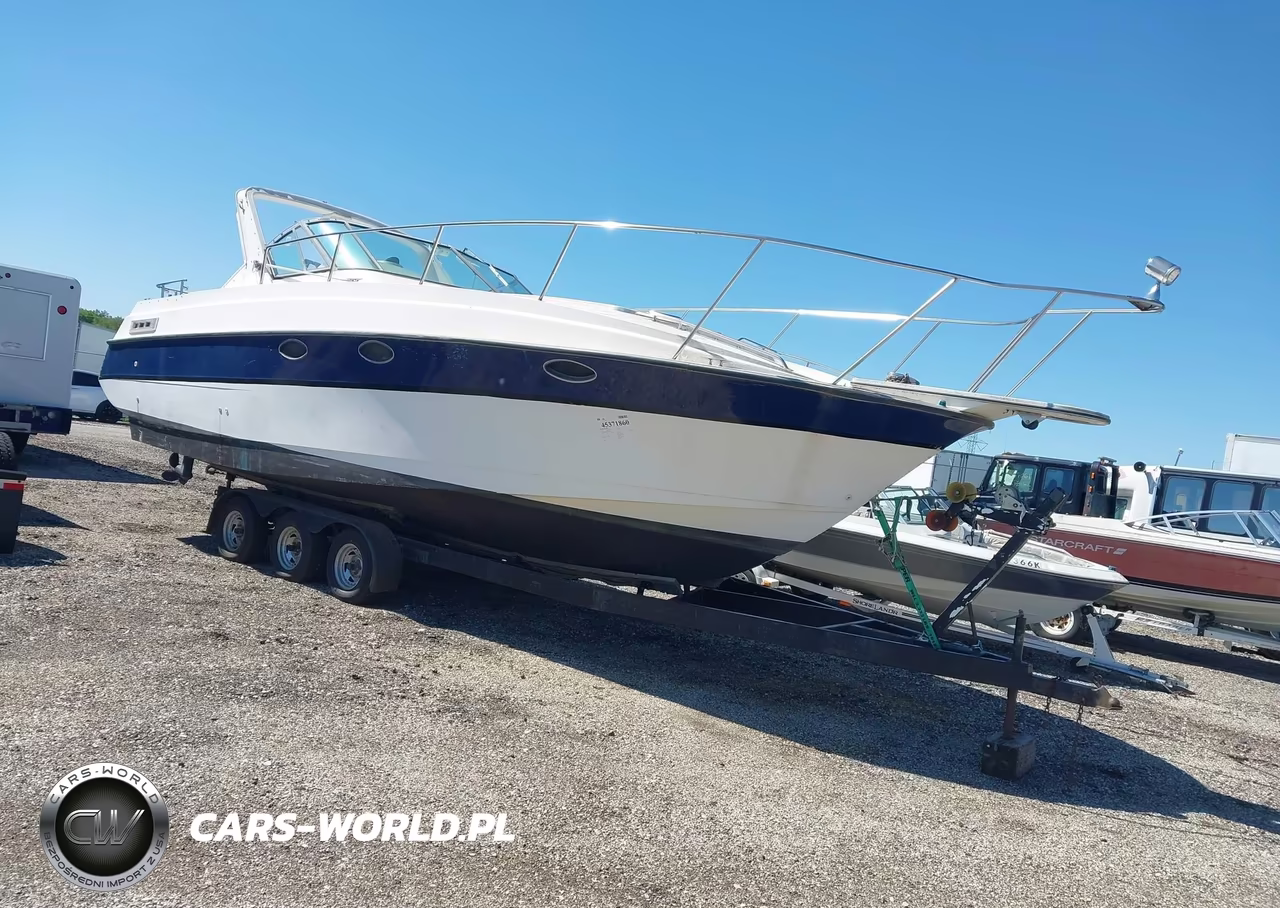 1990 Larson Boat