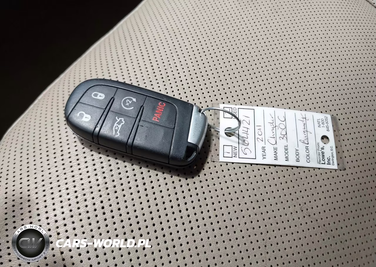 2011 Chrysler 300C VIN:2C3CA6CT6BH564421 - 11