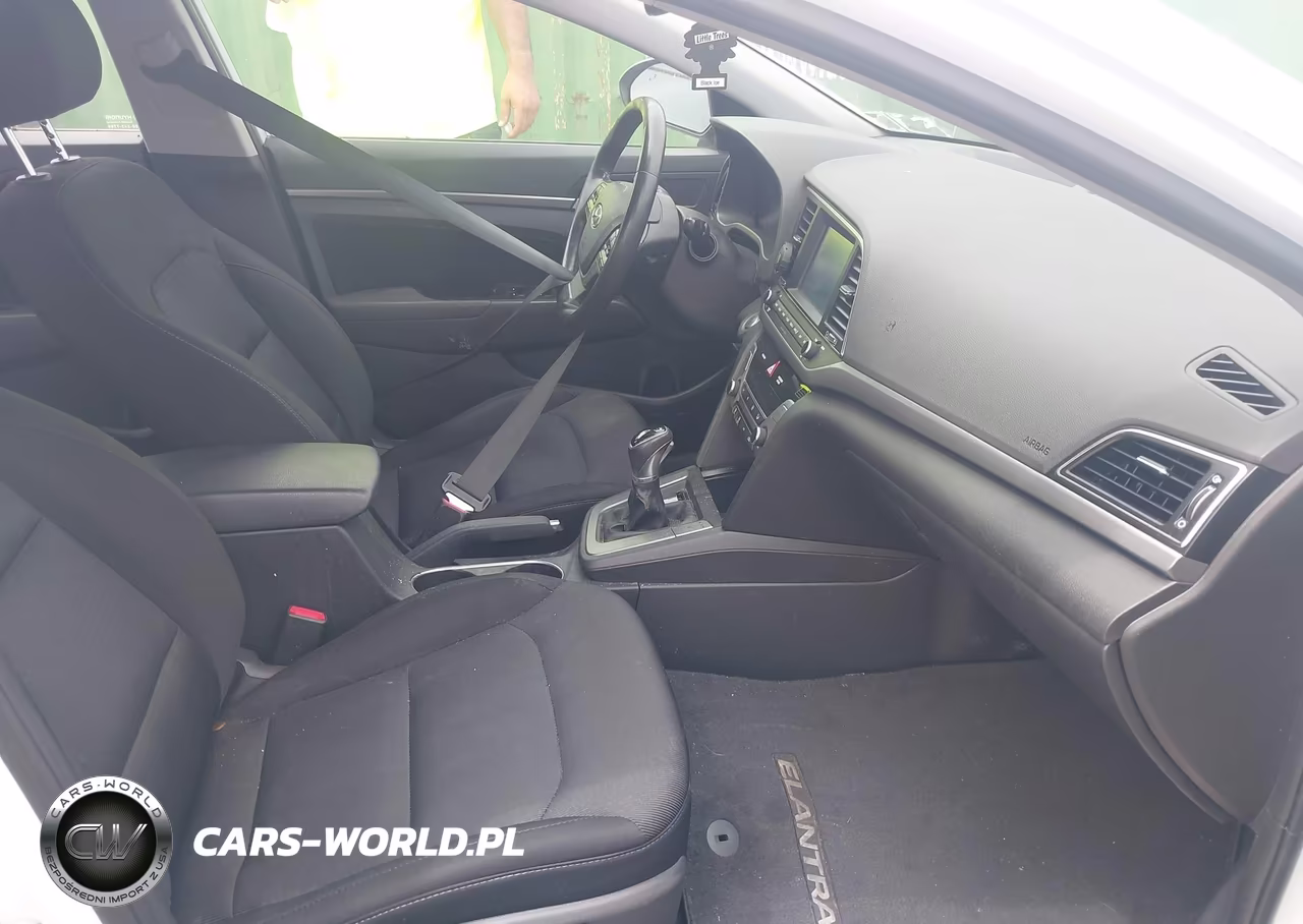 2018 Hyundai Elantra Value Edition VIN:5NPD84LF1JH262292 - 5