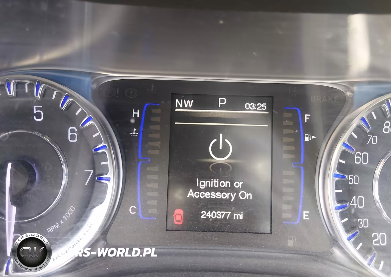 2015 Chrysler 200 Limited VIN:1C3CCCAB6FN596883 - 15