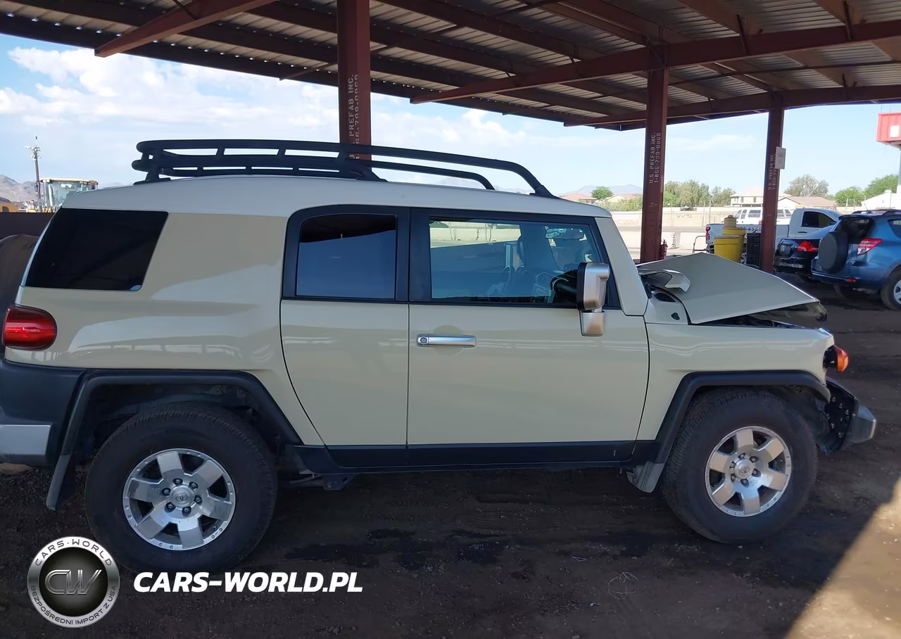 2008 Toyota Fj Cruiser VIN:JTEZU11F38K006410 - 13